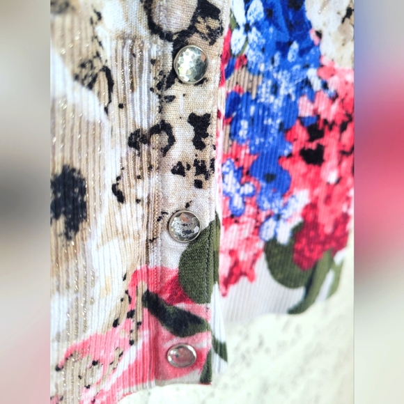 Floral Cardigan with Crystal Snaps - Picture 2 of 6